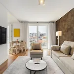 Apartamento Whome Urban Retreat: Downtown Luxury, Parking, Ac & Elevator *