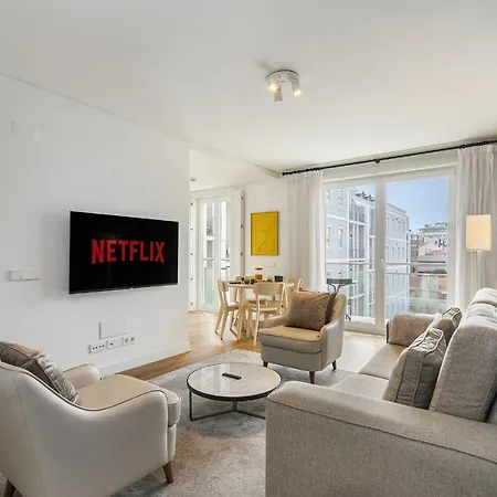 شقة Whome Urban Retreat: Downtown Luxury, Parking, Ac & Elevator