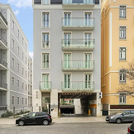 Whome Urban Retreat: Downtown Luxury, Parking, Ac & Elevator